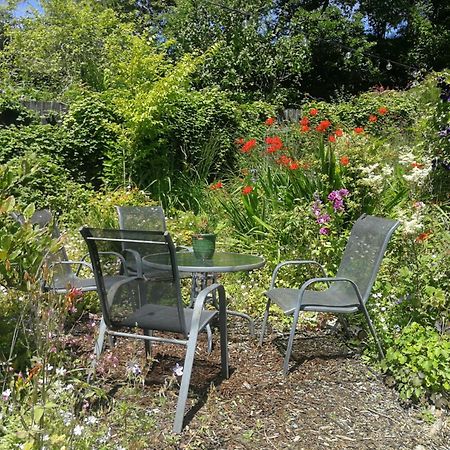 Yr Hen Farcdy Bed & Breakfast Talsarnau Bagian luar foto