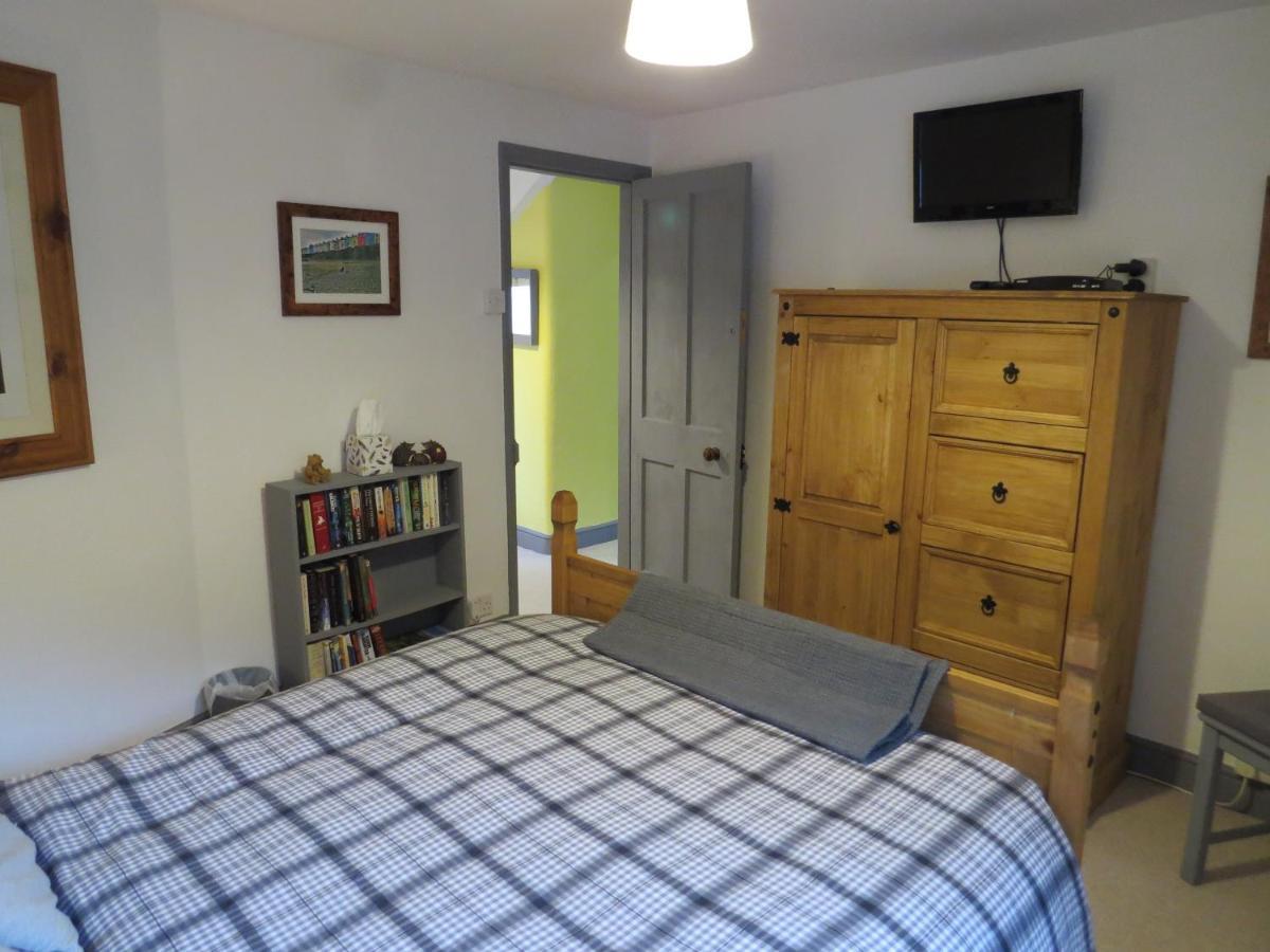 Yr Hen Farcdy Bed & Breakfast Talsarnau Bagian luar foto
