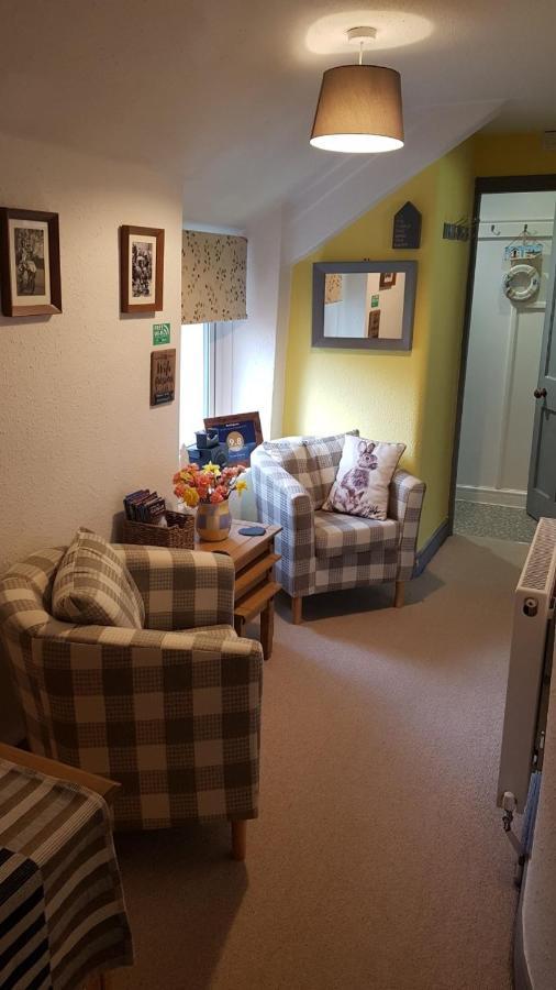Yr Hen Farcdy Bed & Breakfast Talsarnau Bagian luar foto