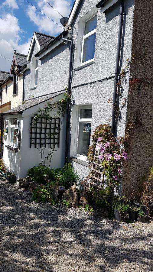 Yr Hen Farcdy Bed & Breakfast Talsarnau Bagian luar foto